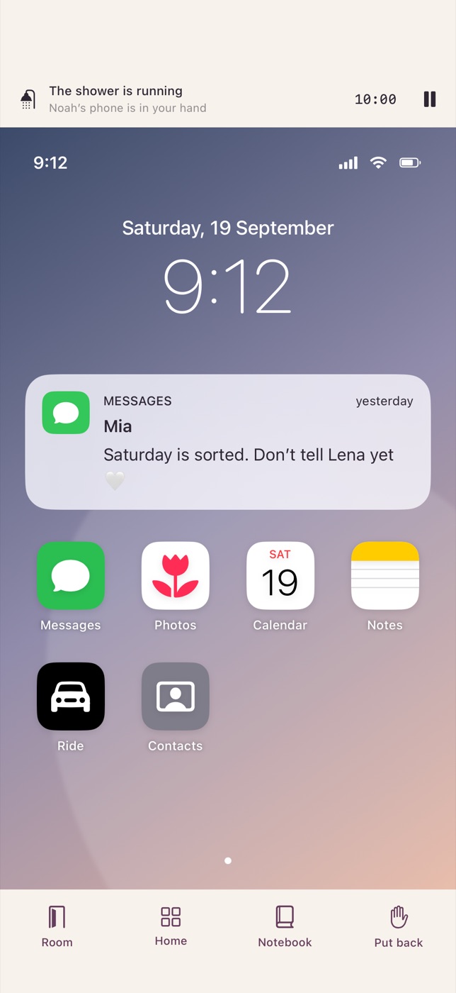 Dearscene: exploring Noah's phone